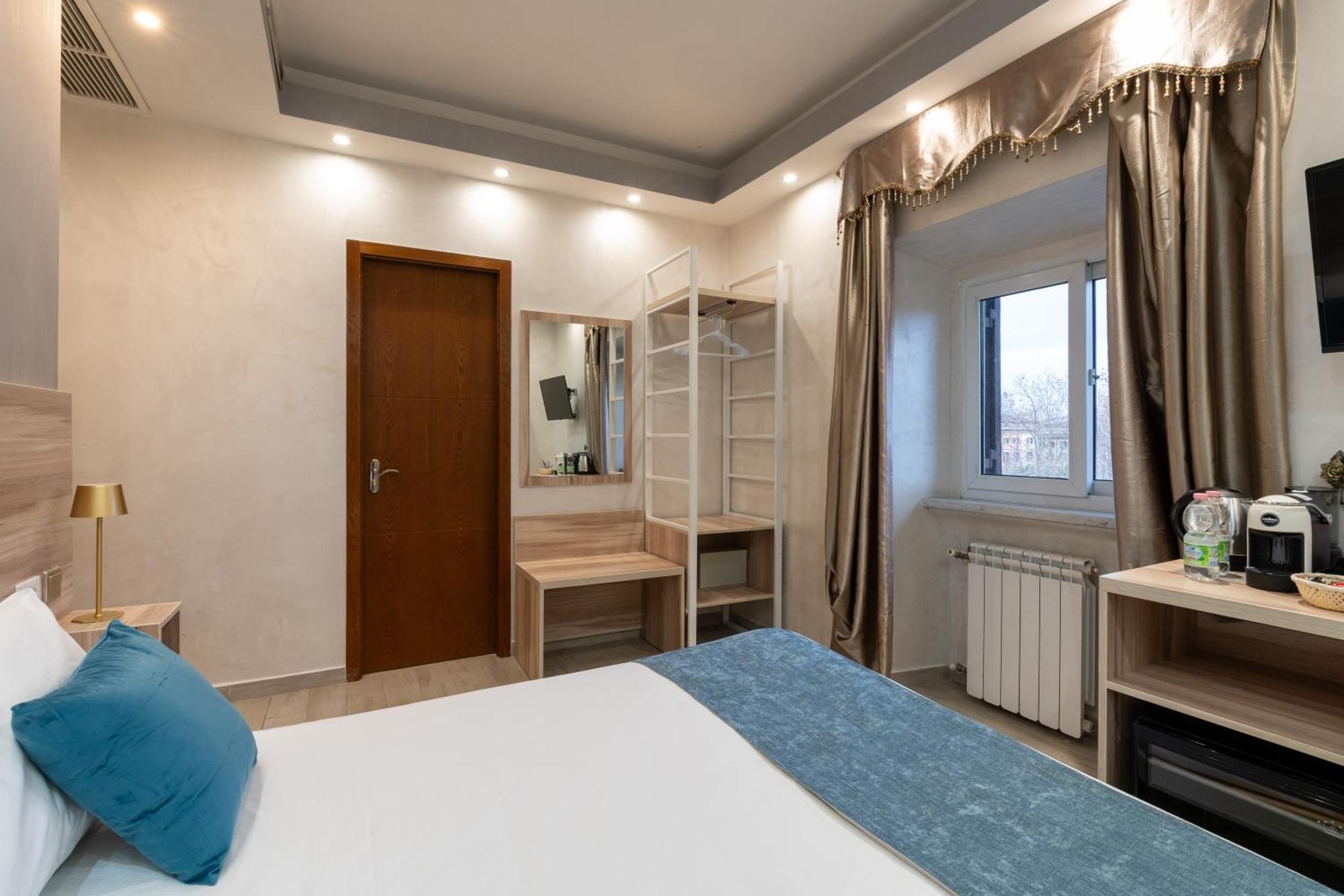 רומא Leone D'Oro Guesthouse - Close To Piazza Vittorio מראה חיצוני תמונה